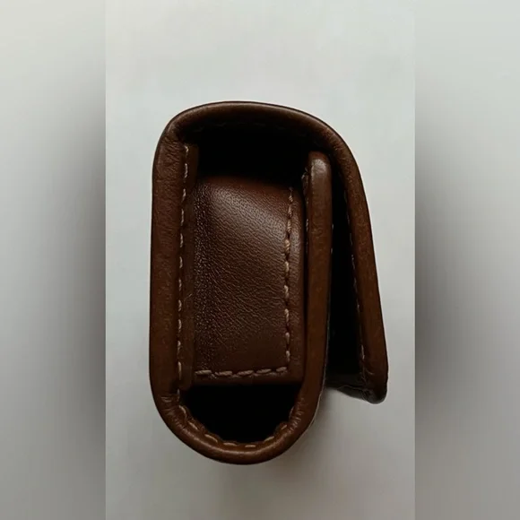 Brand New Without tags Coach Contact Case - Picture 4 of 5